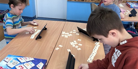 Powiększ grafikę: rummikub-w-szkole-498986.jpg